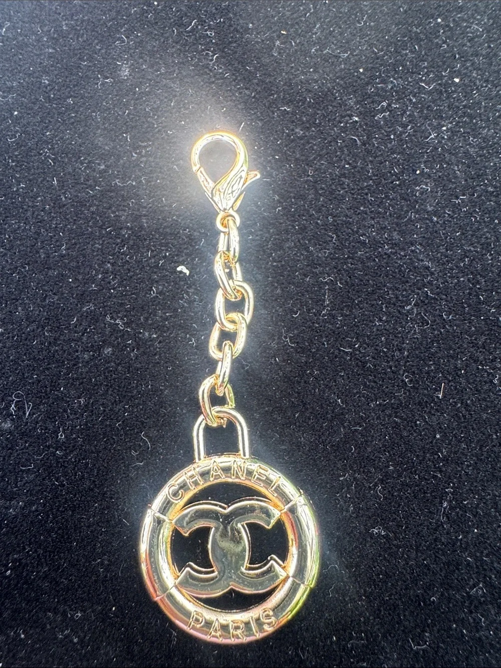 Keychain charm  Gold-Tone Round